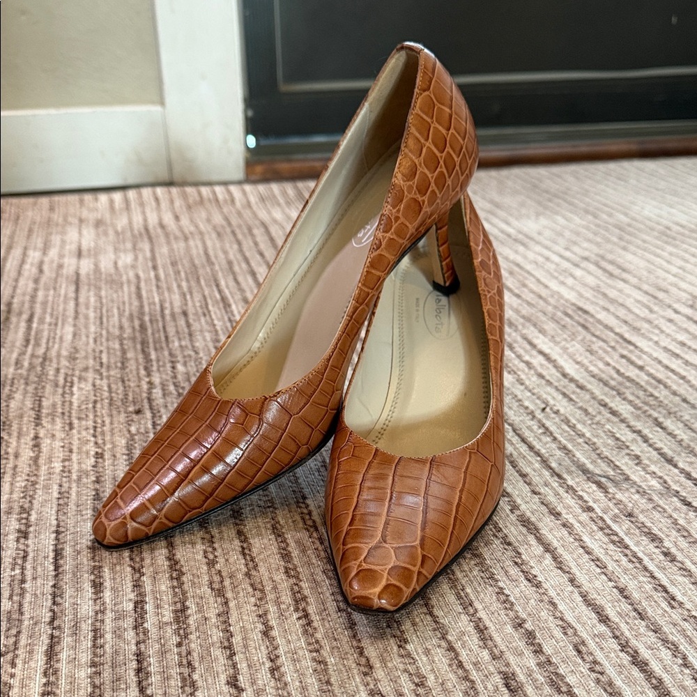 Talbots Crocodile Pattern Leather Heels
